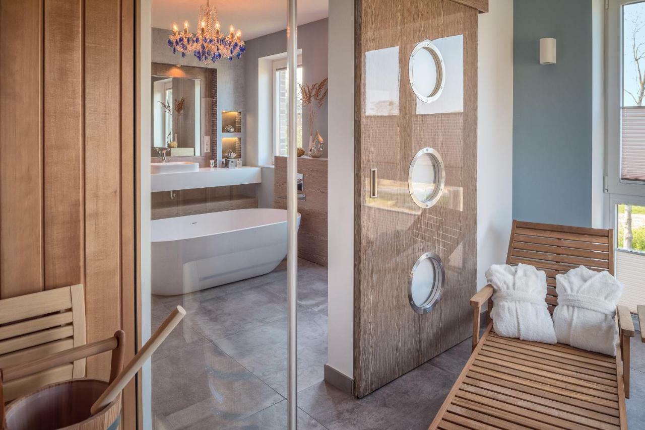 Villa Lotsenhaeuser Ruegen - Luxus Ferienhaus - 3 Schlafzimmer - Sauna - Dachterrasse Mit Boddenblick ブレーゲ エクステリア 写真