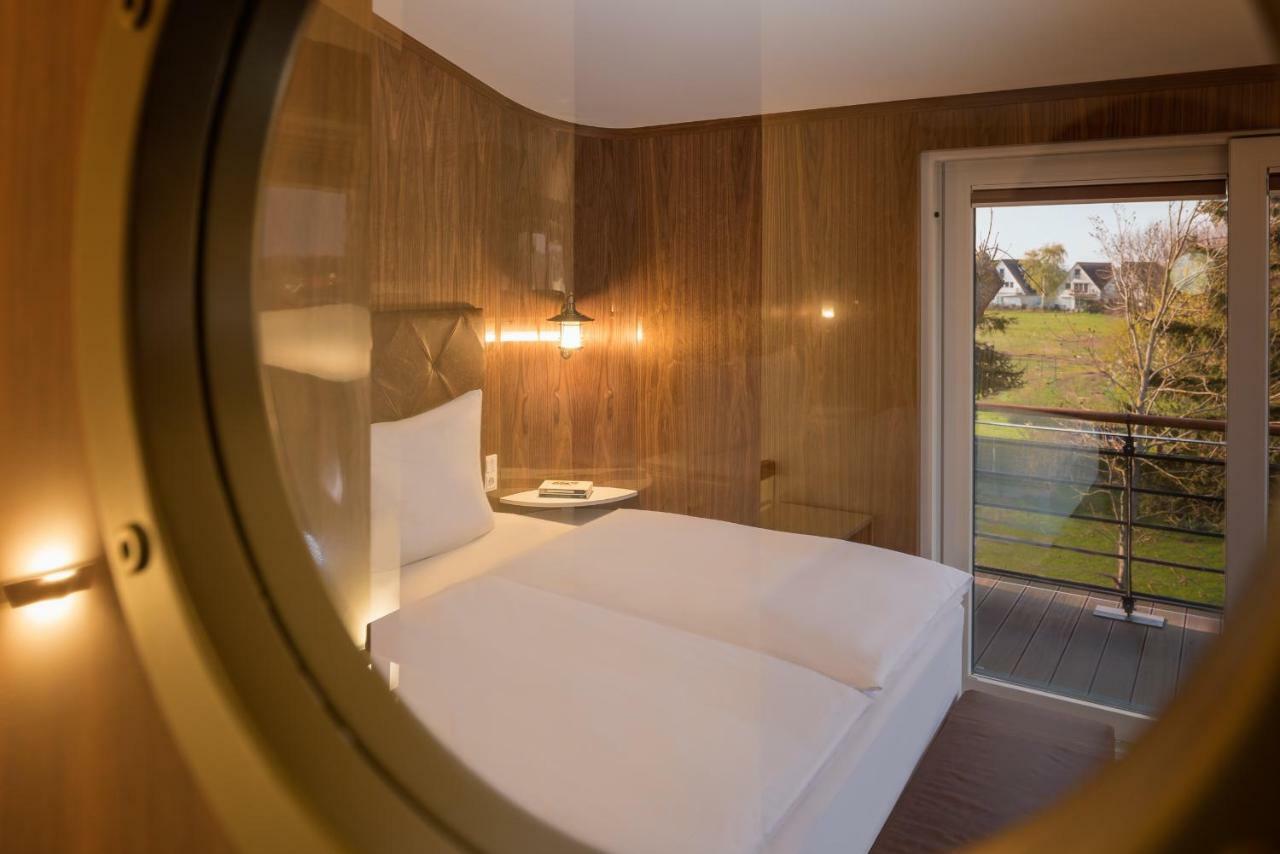 Villa Lotsenhaeuser Ruegen - Luxus Ferienhaus - 3 Schlafzimmer - Sauna - Dachterrasse Mit Boddenblick ブレーゲ エクステリア 写真